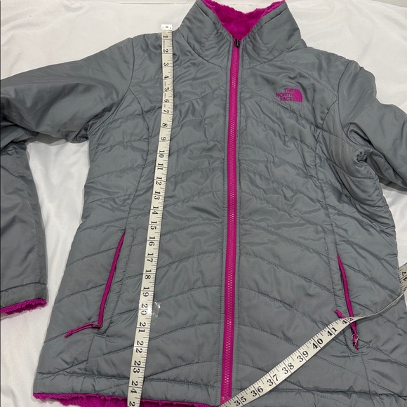 The North Face Women's reversible Jacket in Gray and Pink size M - Picture 9 of 11